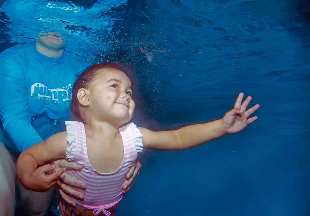 crab swimming class